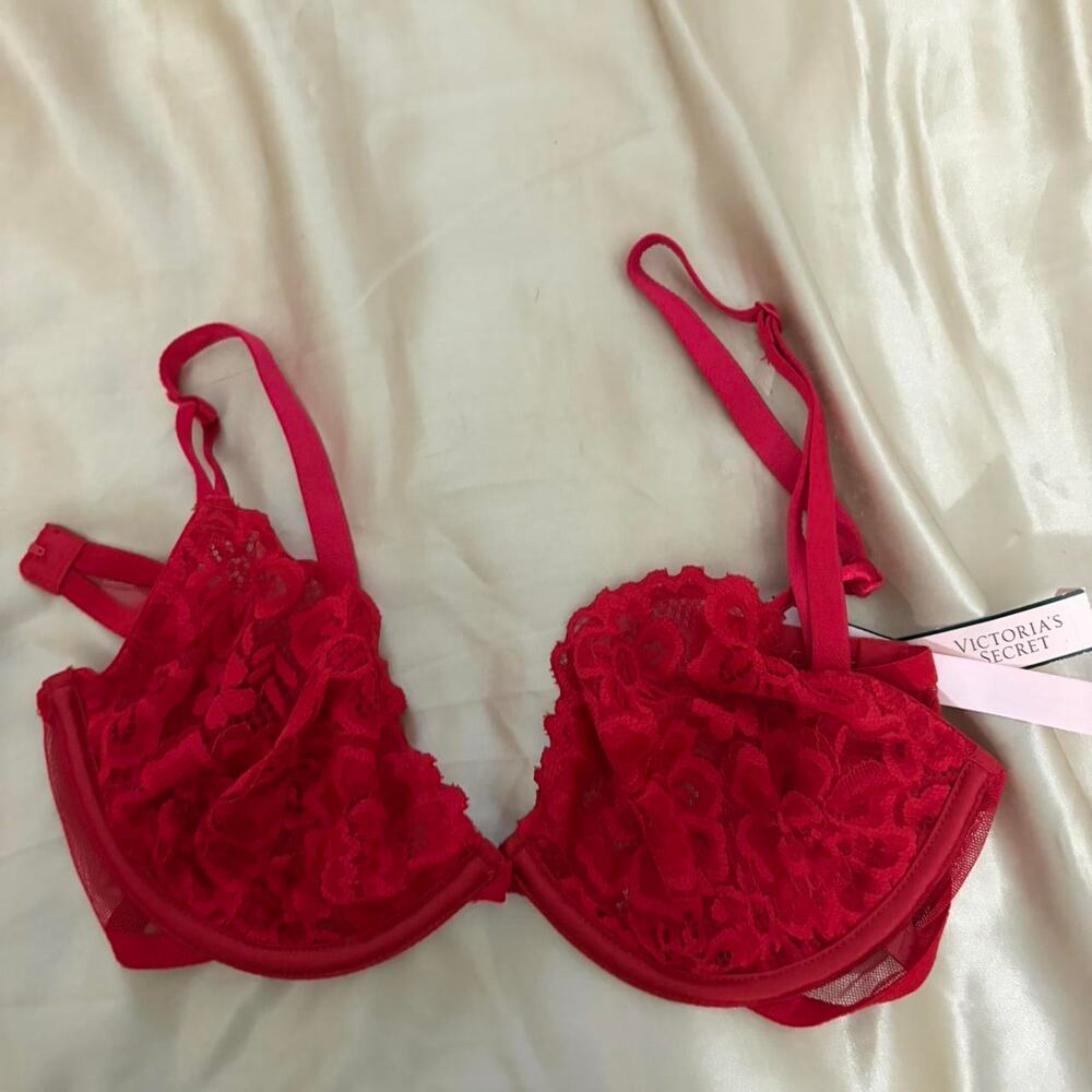 New victorias secret red lace 34b